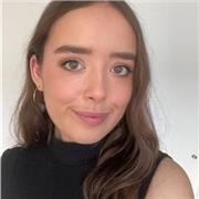 Enseignante d’anglais native diplômée de l’Université de Cambridge & titulaire du certificat TEFL